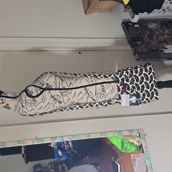 bungalow360 bat crossbody bag NWT - Picture 8 of 11